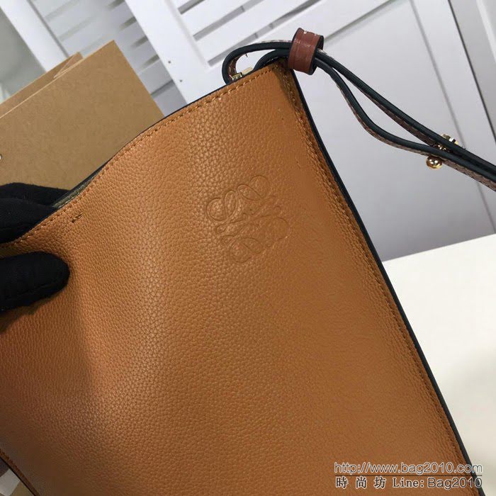 LOEWE羅意威 原單五金 最新geta水桶包 簡單時尚 百搭肩背包 3040  jdl1131